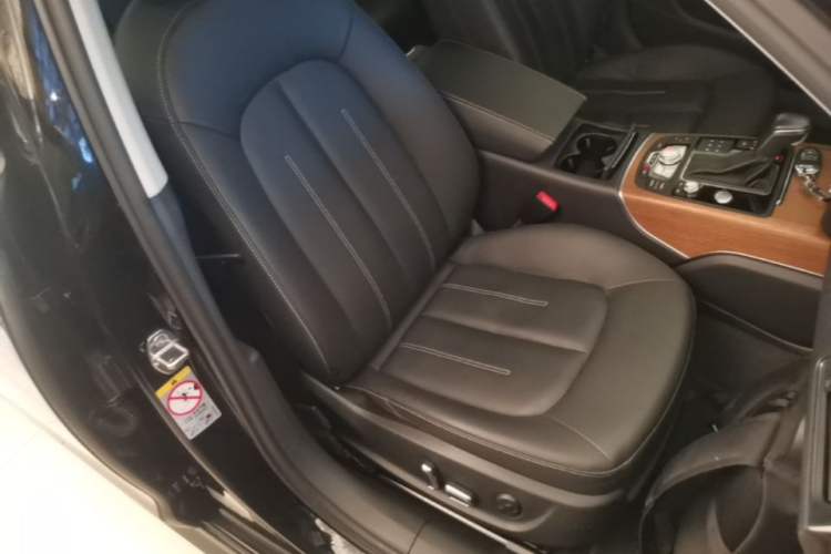 Used Audi A6L 2018 30th Anniversary Edition 30 FSI Style Model Right Front Seat