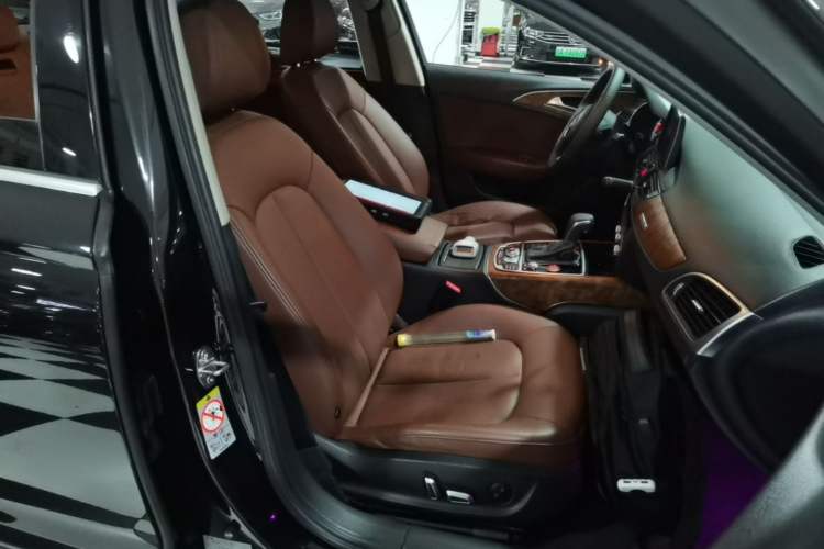 Used Audi A6L 2018 30th Anniversary Edition TFSI Trendy Model Right Front Seat