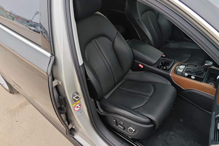 Used Audi A6L 2018 30th Anniversary Edition 30 FSI Style Model Right Front Seat