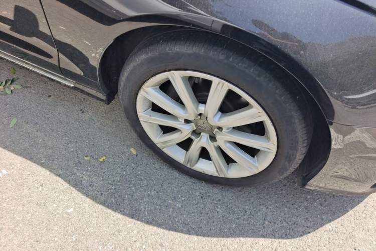 Used Audi A6L 2018 30th Anniversary Edition TFSI Trendy Model Right Front Wheel Hub