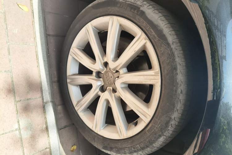 Used Audi A6L 2018 30th Anniversary Edition TFSI Trendy Model Right Front Wheel Hub