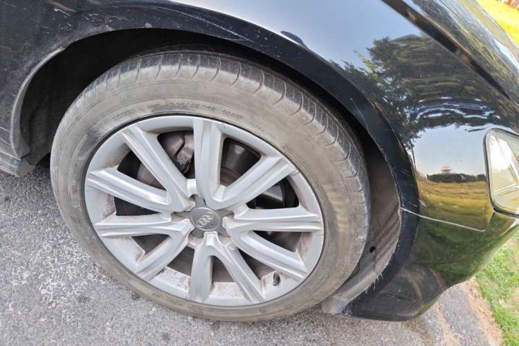 Used Audi A6L 2018 30th Anniversary Edition TFSI Trendy Model Right Front Wheel Hub