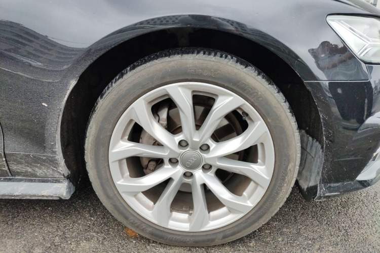 Used Audi A6L 2018 35 TFSI Collector's Edition Right Front Wheel Hub