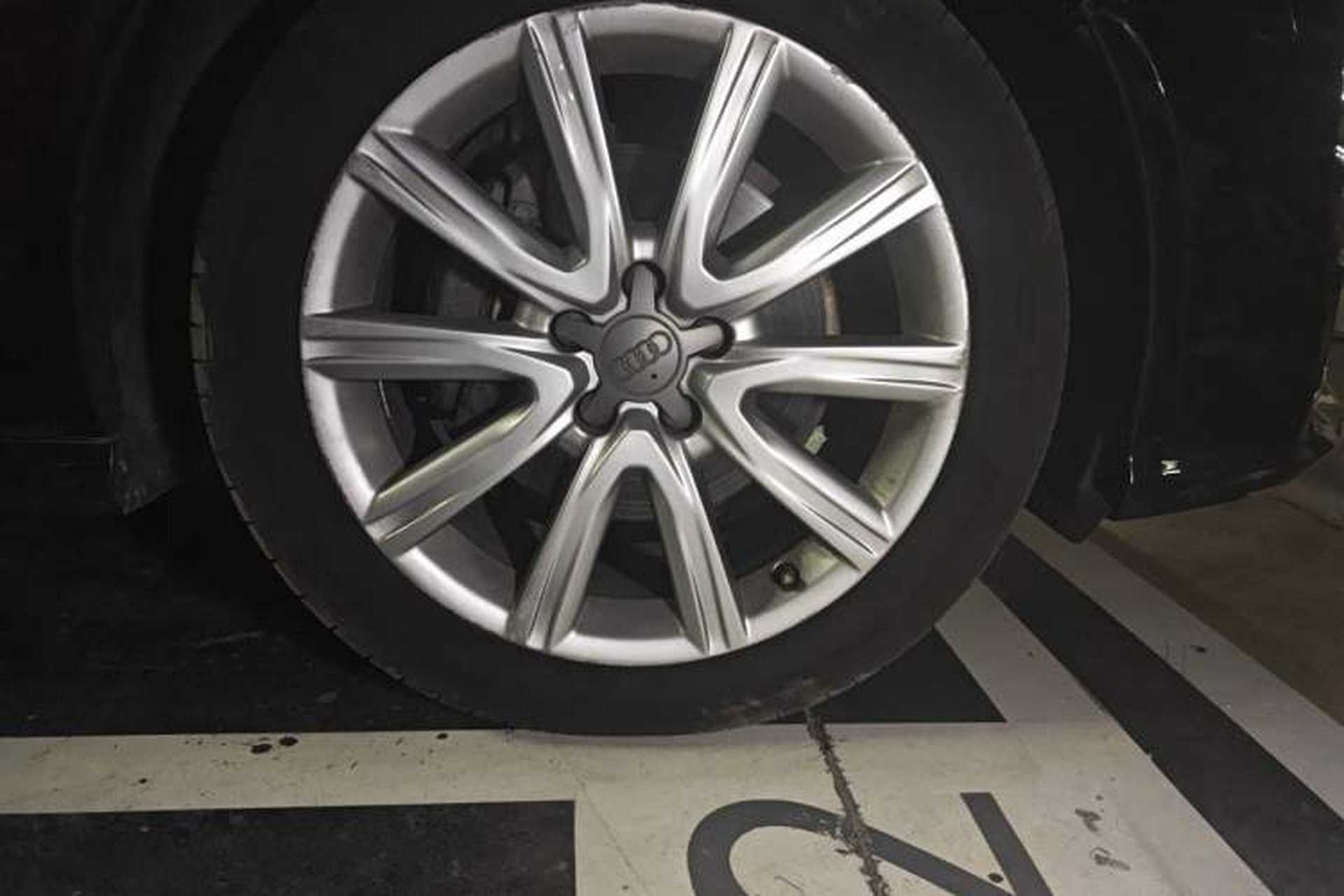 Used Audi A6L 2018 30th Anniversary Edition TFSI Trendy Model Right Front Wheel Hub