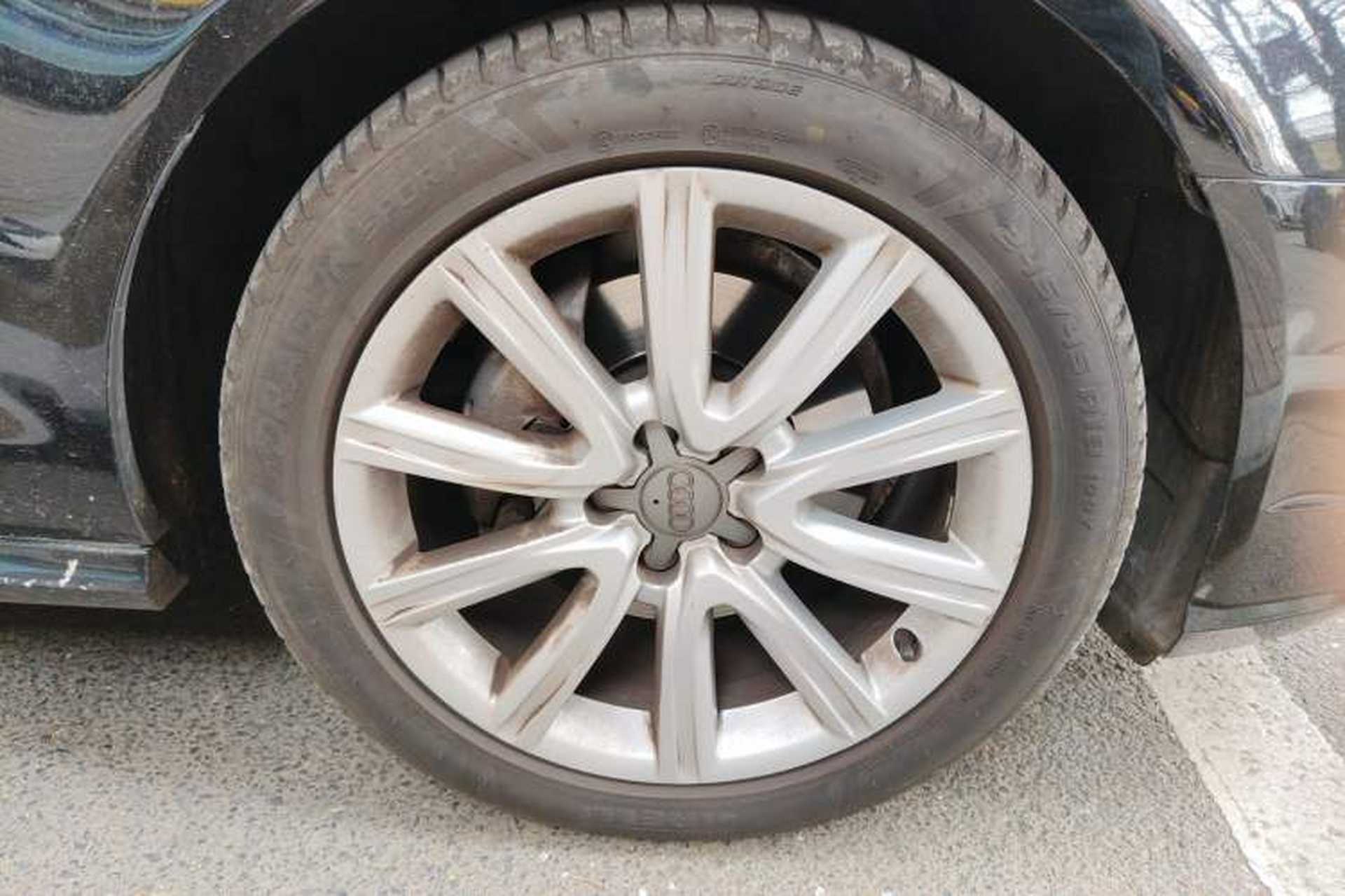 Used Audi A6L 2018 30th Anniversary Edition TFSI Trendy Model Right Front Wheel Hub