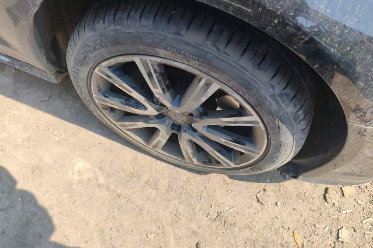 Used Audi A6L 2018 30th Anniversary Edition TFSI Trendy Model Right Front Wheel Hub