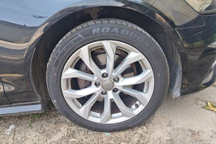 Used Audi A6L  Right Front Wheel Hub