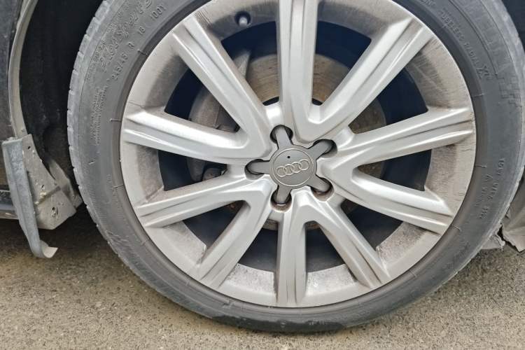 Used Audi A6L 2018 30th Anniversary Edition TFSI Trendy Model Right Front Wheel Hub