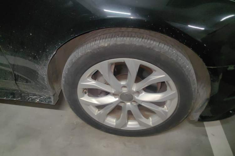 Used Audi A6L 2018 35 TFSI Collector's Edition Right Front Wheel Hub