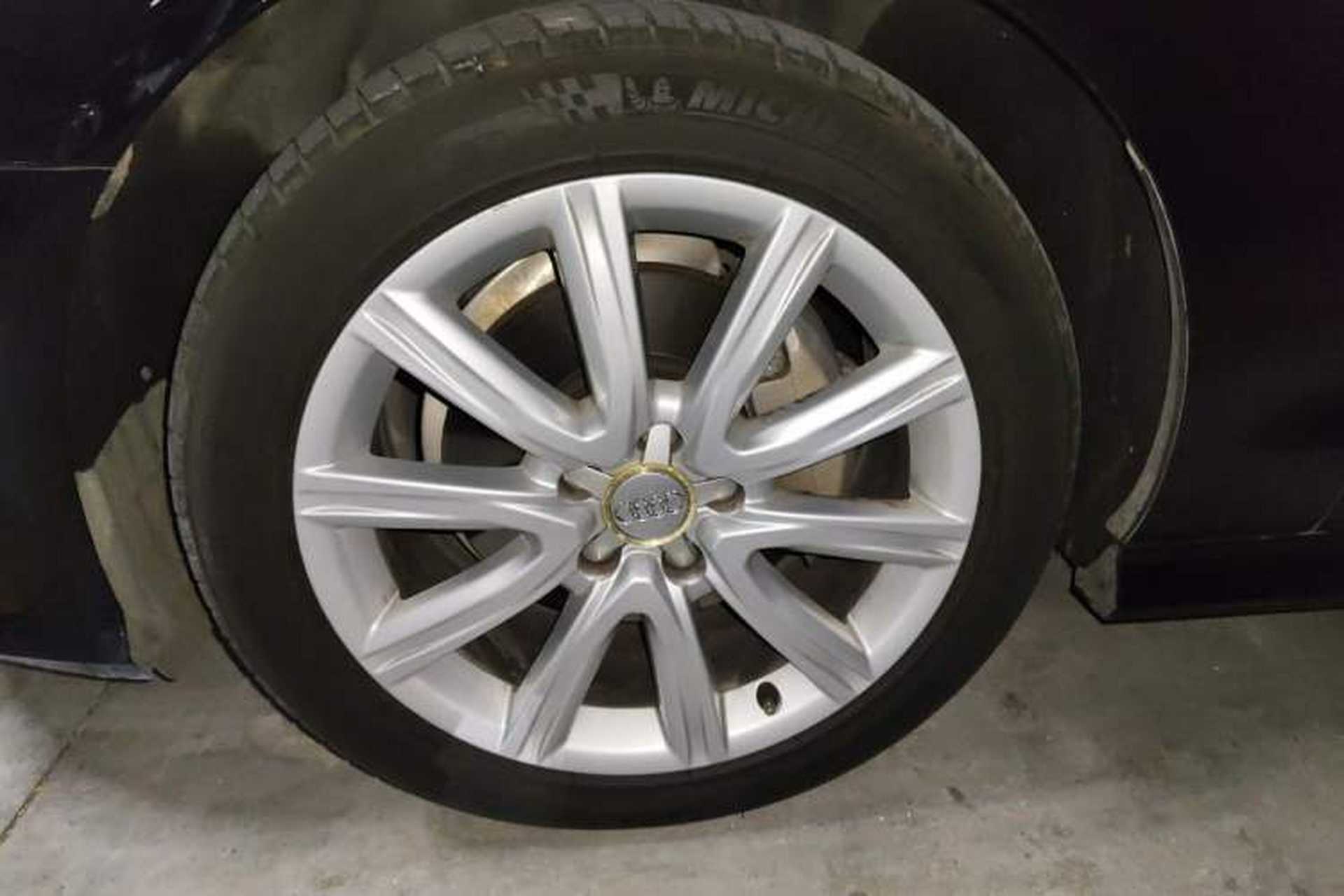 Used Audi A6L 2018 30th Anniversary Edition TFSI Trendy Model Right Front Wheel Hub