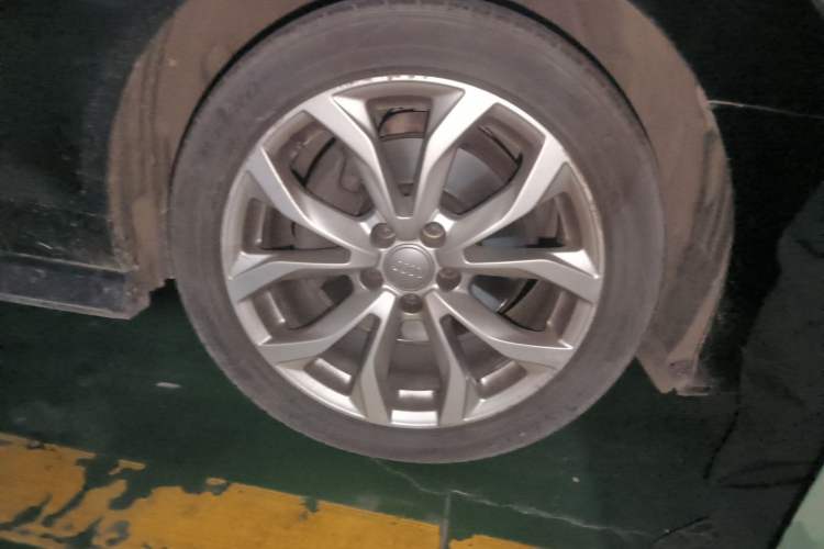 Used Audi A6L 2018 35 TFSI Collector's Edition Right Front Wheel Hub