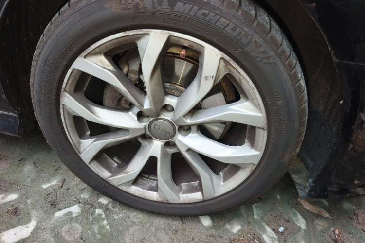 Used Audi A6L 2018 30th Anniversary Edition 35 TFSI Fashion Model Right Front Wheel Hub