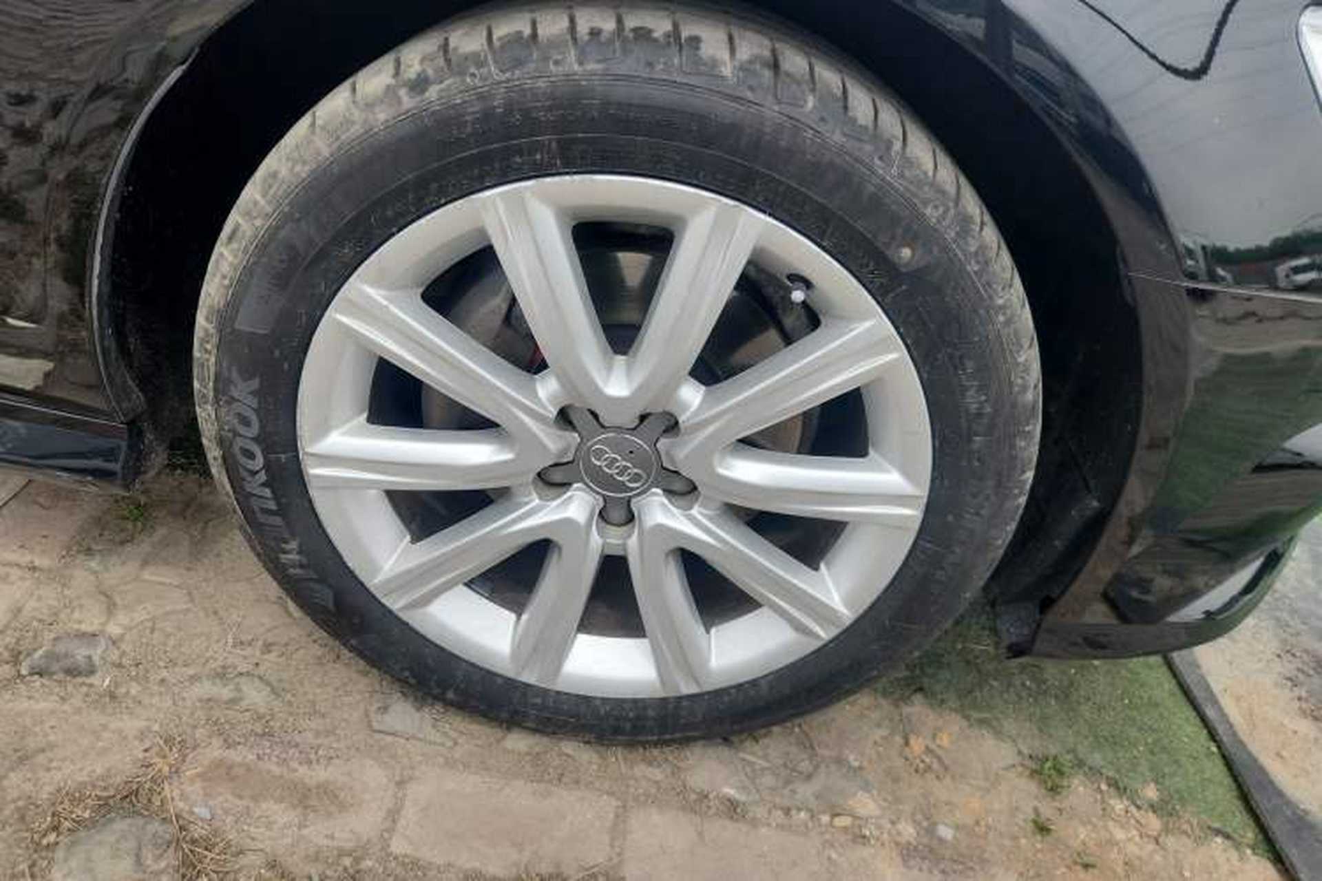 Used Audi A6L 2018 30th Anniversary Edition TFSI Trendy Model Right Front Wheel Hub