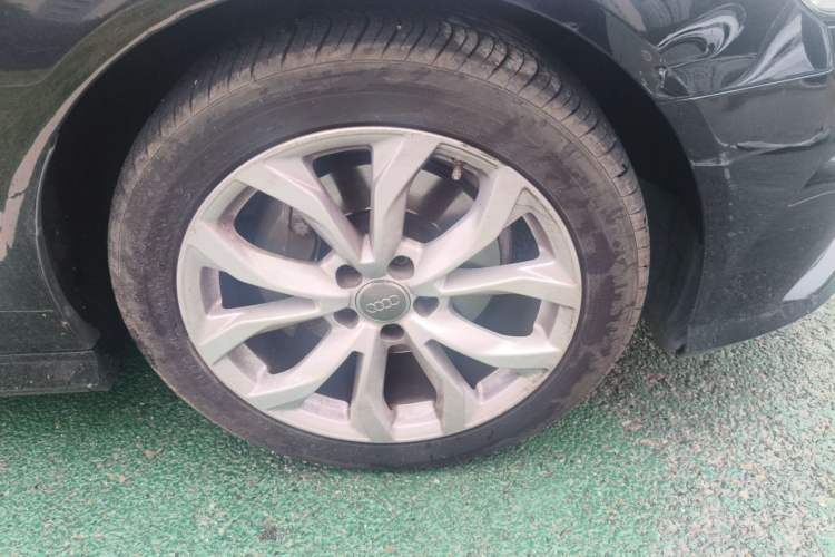 Used Audi A6L 2018 35 TFSI Collector's Edition Right Front Wheel Hub