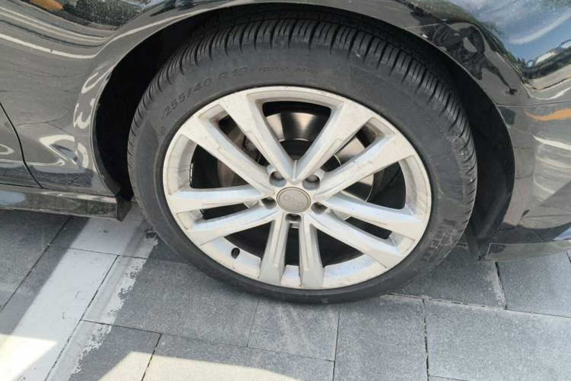 Used Audi A6L 2018 30th Anniversary Edition 35 TFSI Fashion Model Right Front Wheel Hub