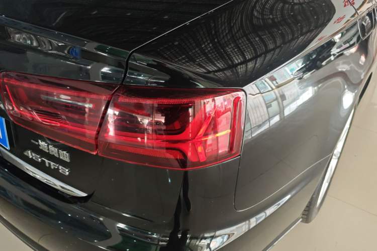 Used Audi A6L 2018 30th Anniversary Edition TFSI Trendy Model Right Rear Taillight