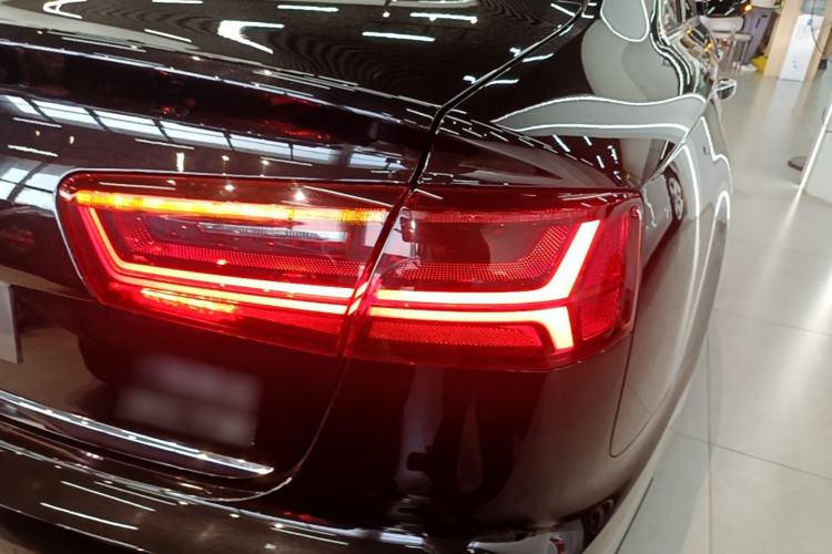 Used Audi A6L 2018 30th Anniversary Edition 30 FSI Style Model Right Rear Taillight