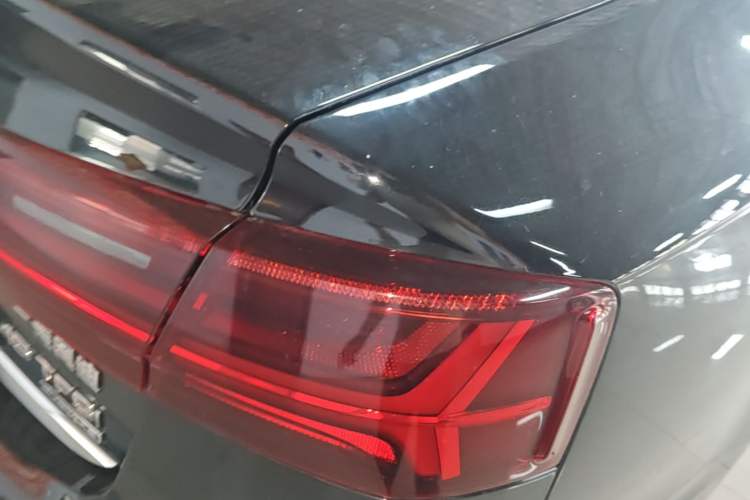 Used Audi A6L 2018 30th Anniversary Edition 35 TFSI Fashion Model Right Rear Taillight
