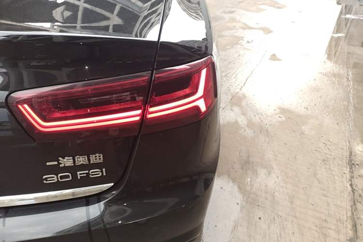 Used Audi A6L 2018 30th Anniversary Edition 30 FSI Style Model Right Rear Taillight