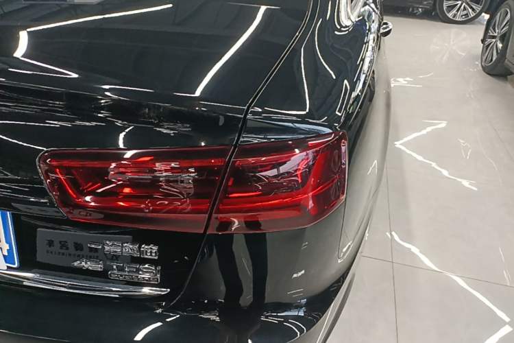 Used Audi A6L 2018 30th Anniversary Edition 45 TFSI quattro Sport model Right Rear Taillight