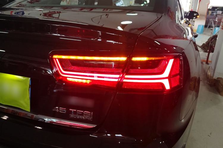 Used Audi A6L 2018 30th Anniversary Edition 45 TFSI quattro Sport model Right Rear Taillight
