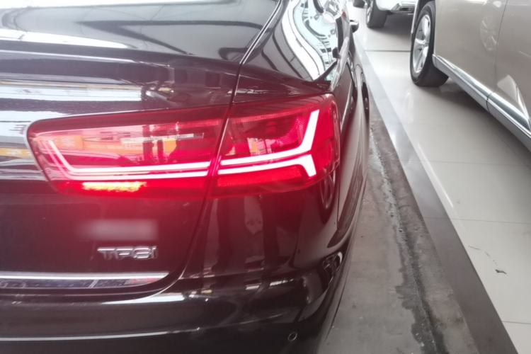Used Audi A6L 2018 30th Anniversary Edition TFSI Trendy Model Right Rear Taillight