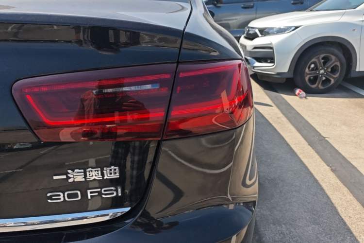 Used Audi A6L 2018 30th Anniversary Edition 30 FSI Style Model Right Rear Taillight