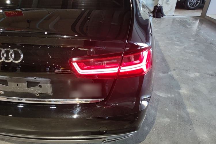 Used Audi A6L 2018 30th Anniversary Edition 35 TFSI Fashion Model Right Rear Taillight