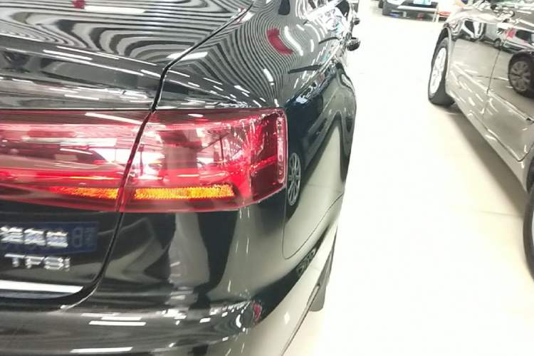 Used Audi A6L 2018 30th Anniversary Edition TFSI Trendy Model Right Rear Taillight