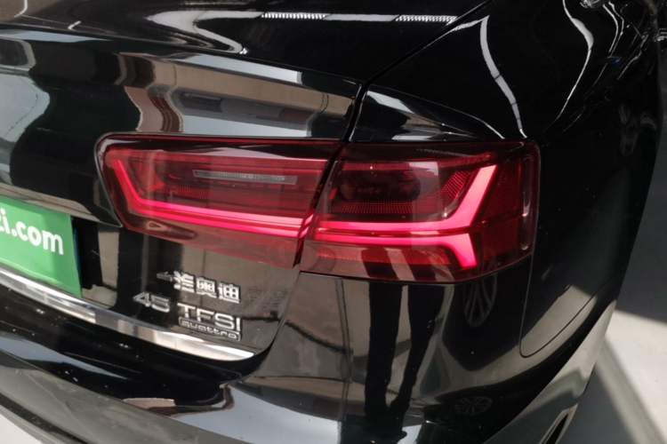 Used Audi A6L 2018 30th Anniversary Edition 45 TFSI quattro Luxury Model Right Rear Taillight