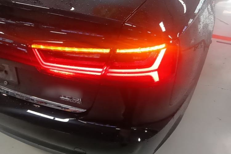 Used Audi A6L 2018 30th Anniversary Edition 45 TFSI quattro Sport model Right Rear Taillight