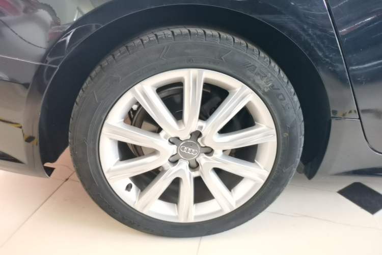 Used Audi A6L 2018 TFSI Collector's Edition Right Rear Wheel Hub