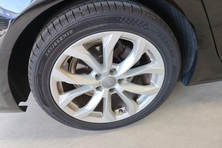 Used Audi A6L 2018 30th Anniversary Edition 35 TFSI Fashion Model Right Rear Wheel Hub