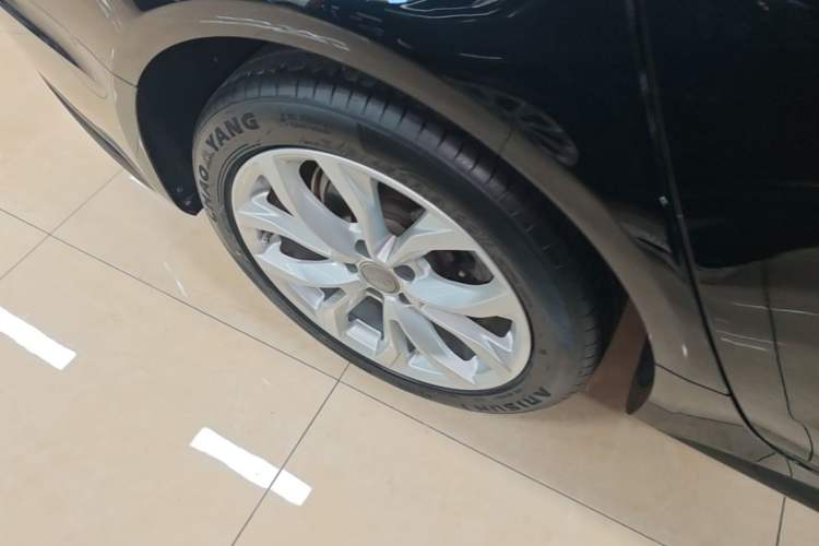 Used Audi A6L 2018 35 TFSI Collector's Edition Right Rear Wheel Hub