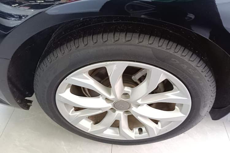 Used Audi A6L 2018 30th Anniversary Edition 35 TFSI Fashion Model Right Rear Wheel Hub