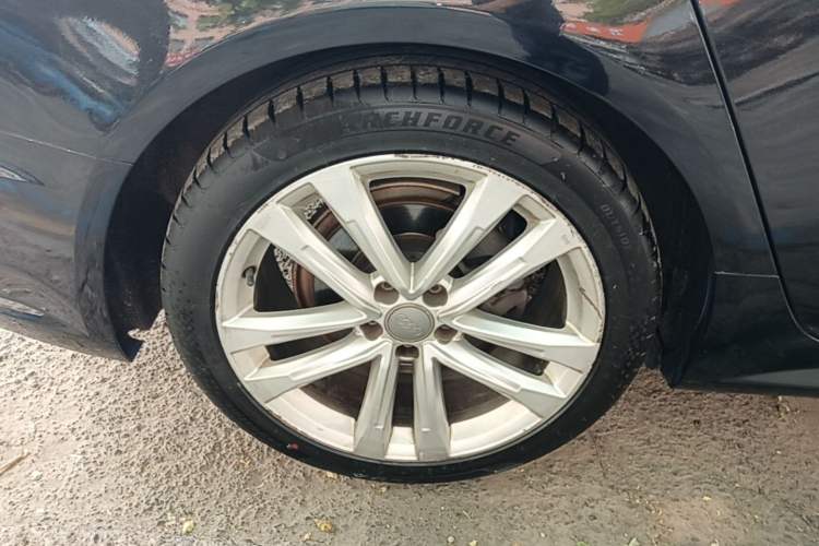 Used Audi A6L 2018 30th Anniversary Edition 35 TFSI Sport Edition Right Rear Wheel Hub