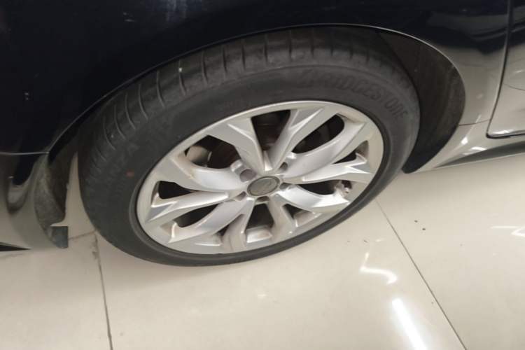 Used Audi A6L 2018 30th Anniversary Edition 35 TFSI Fashion Model Right Rear Wheel Hub
