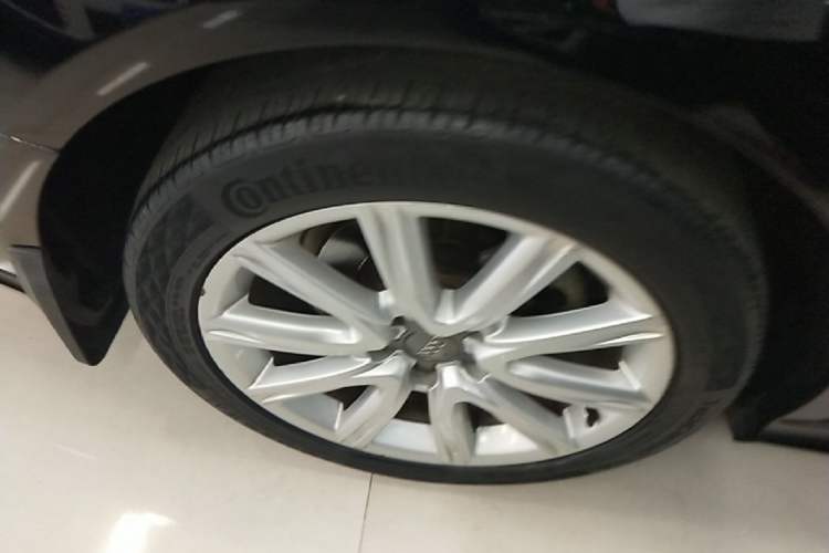 Used Audi A6L 2018 30th Anniversary Edition TFSI Trendy Model Right Rear Wheel Hub