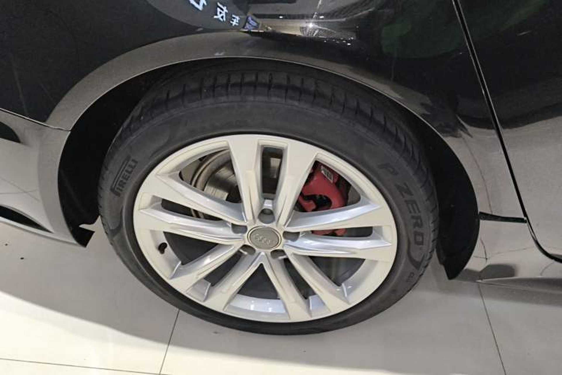 Used Audi A6L 2018 30th Anniversary Edition 35 TFSI Sport Edition Right Rear Wheel Hub