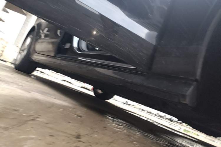 Used Audi A6L 2018 30th Anniversary Edition 30 FSI Style Model Right Side Sill