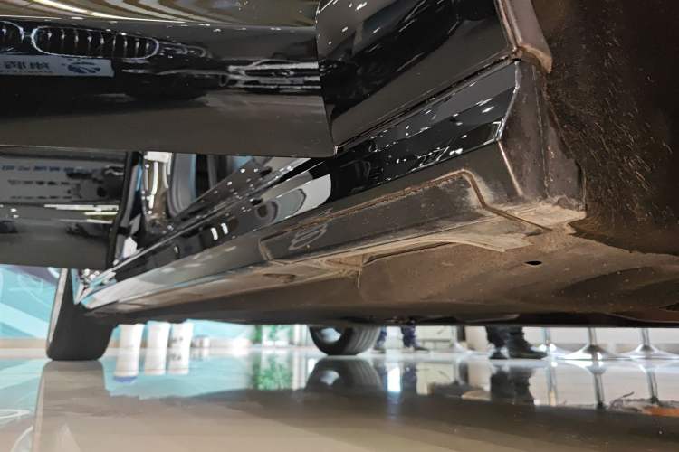 Used Audi A6L 2018 30th Anniversary Edition 30 FSI Style Model Right Side Sill