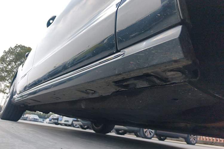 Used Audi A6L 2018 30th Anniversary Edition TFSI Trendy Model Right Side Sill