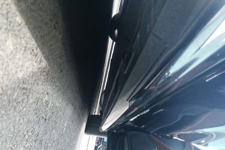Used Audi A6L 2018 30th Anniversary Edition 45 TFSI quattro Sport model Right Side Sill