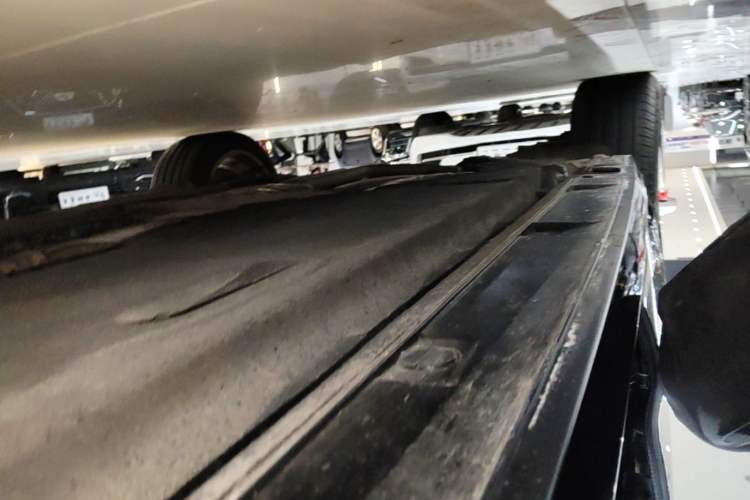 Used Audi A6L 2018 30th Anniversary Edition 35 TFSI Fashion Model Right Side Sill