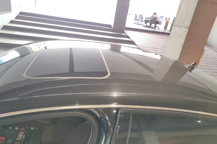 Used Audi A6L 2018 30th Anniversary Edition 35 TFSI Fashion Model Roof