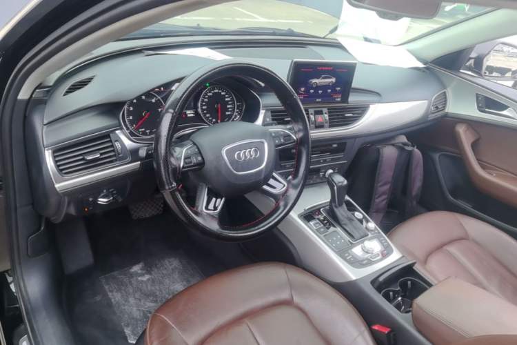 Used Audi A6L 2018 30th Anniversary Edition 35 TFSI Fashion Model Steering Wheel