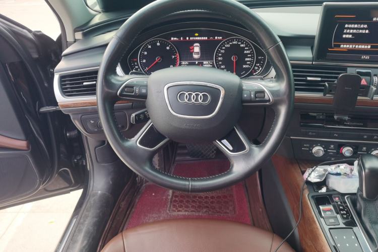 Used Audi A6L 2018 30th Anniversary Edition 35 TFSI Fashion Model Steering Wheel