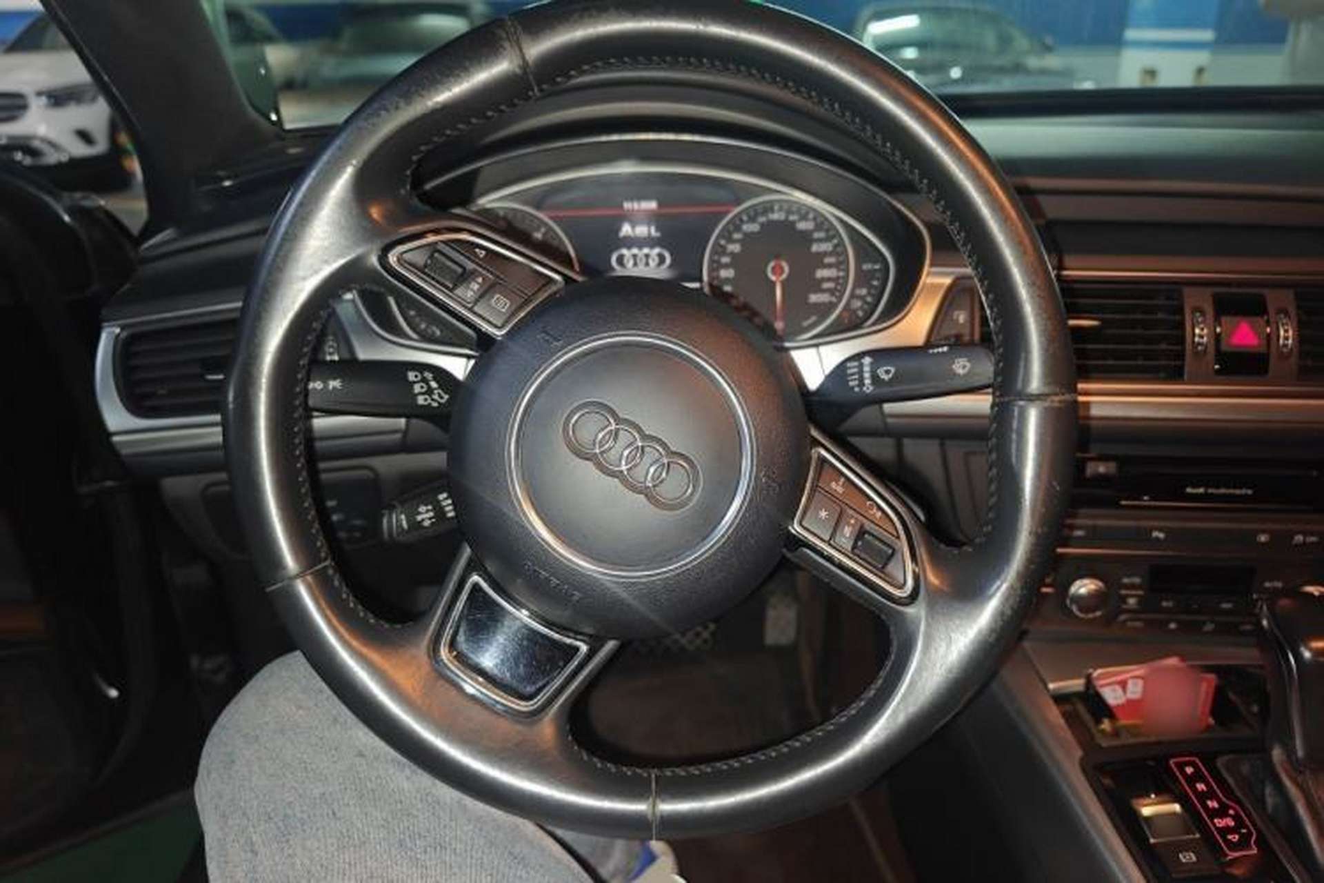 Used Audi A6L 2018 30th Anniversary Edition 45 TFSI quattro Sport model Steering Wheel