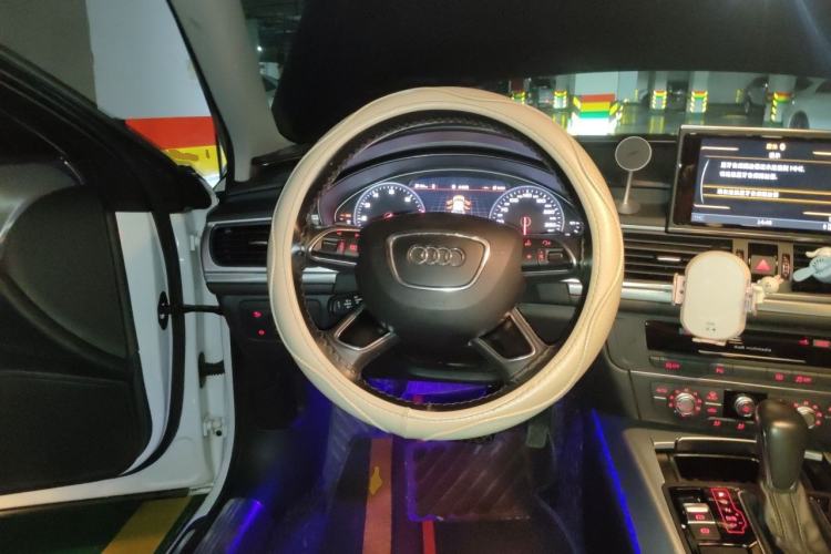 Used Audi A6L 2018 30th Anniversary Edition 35 TFSI Fashion Model Steering Wheel