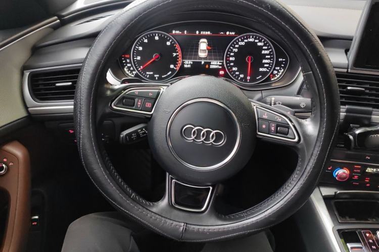 Used Audi A6L 2018 30th Anniversary Edition 45 TFSI quattro Sport model Steering Wheel